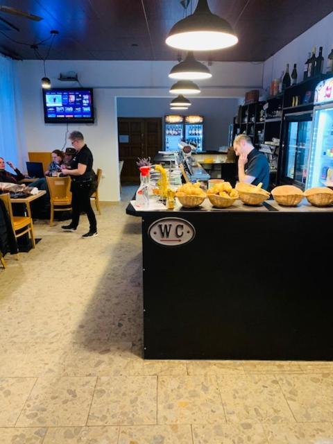 Jince Pivovar Maly Janek - Restaurace, Penzion A Stany المظهر الخارجي الصورة